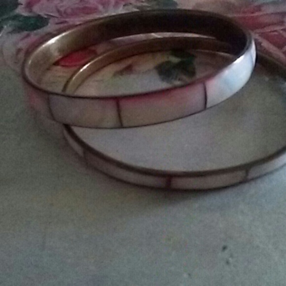 Vintage Pink enamel bangles - Picture 2 of 4